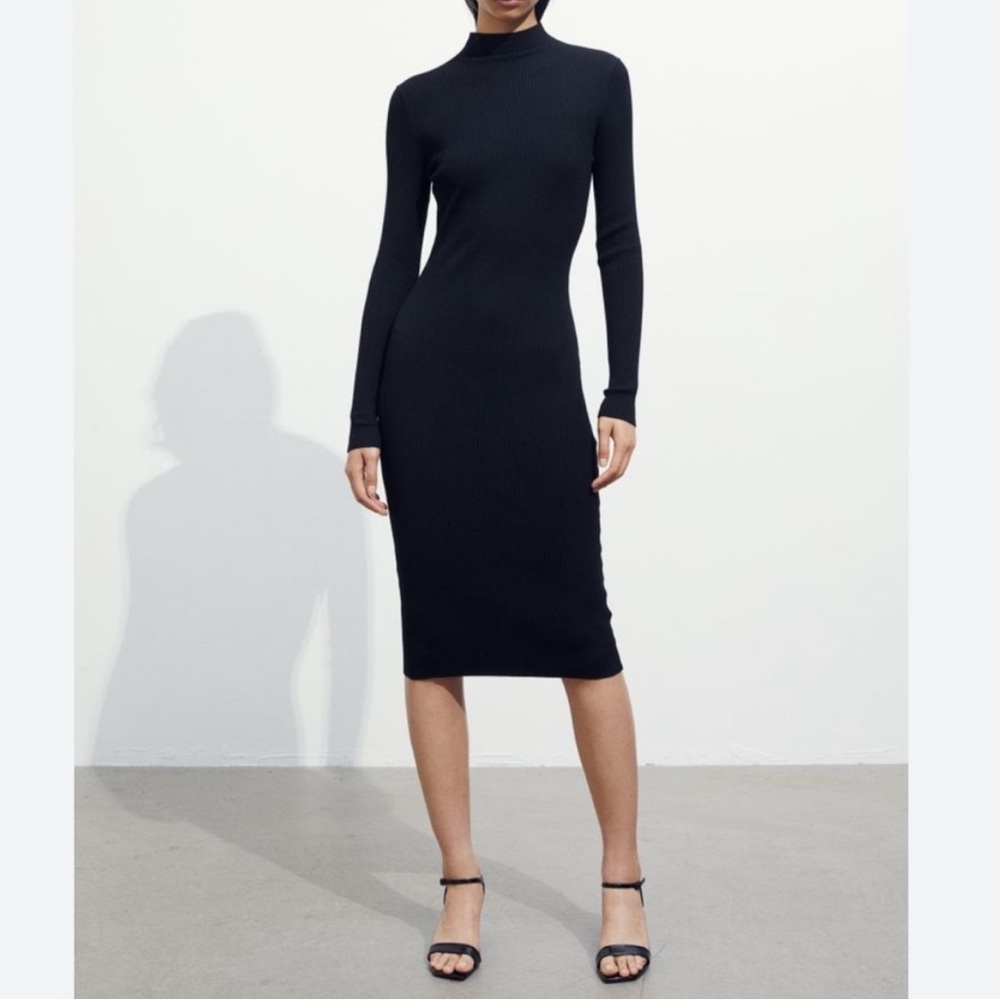 Elegant Black Long Sleeve Dress - Picture 8 of 8